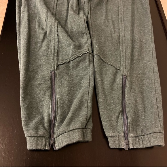 Free People city stride pants, green, slouchy, zipper leg, pull up,highwaisted,S - Picture 11 of 13
